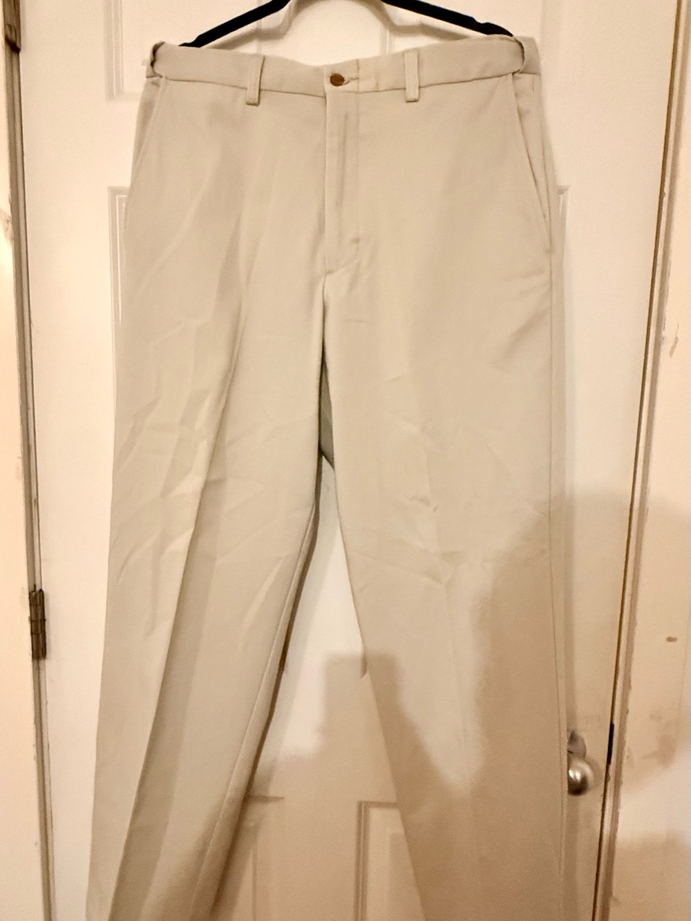Farah Men's Classic Straight-Leg Chino Pants in Light Beige